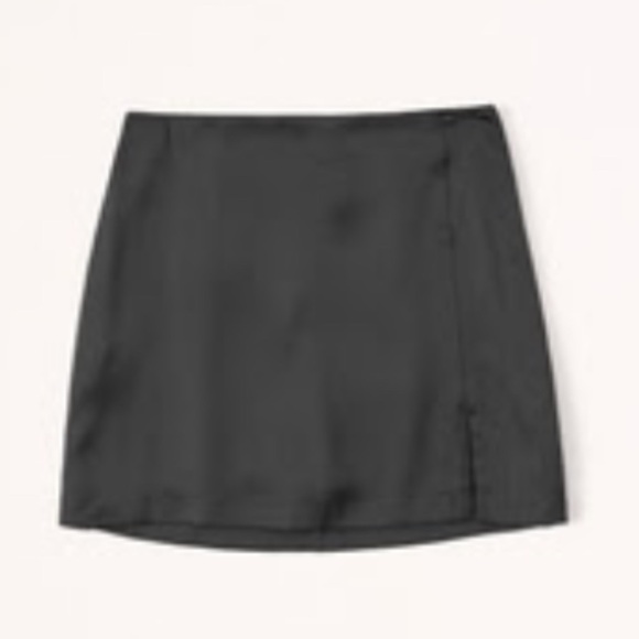 Abercrombie and Fitch Women's Satin Mini Skort Black XS - Picture 6 of 6